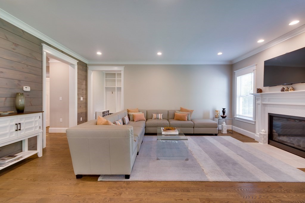 322 Maynard Road Sudbury, MA 01776 - Photo 11 of 16