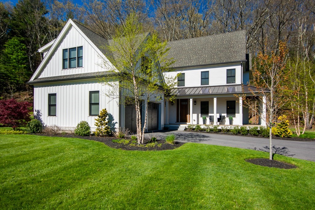 322 Maynard Road Sudbury, MA 01776 - Photo 3 of 16