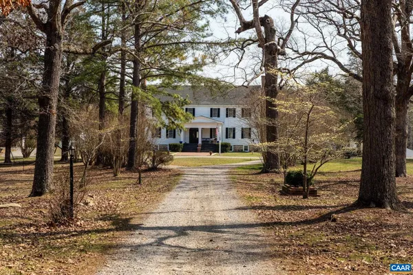 $800,000 | 14910 Western Mill Road, Lawrenceville, VA 23868
