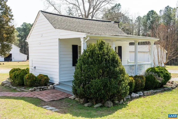 $800,000 | 14910 Western Mill Road, Lawrenceville, VA 23868