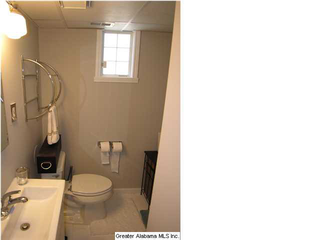 1546 Saulter Road Birmingham, AL 35209 - Photo 23 of 31