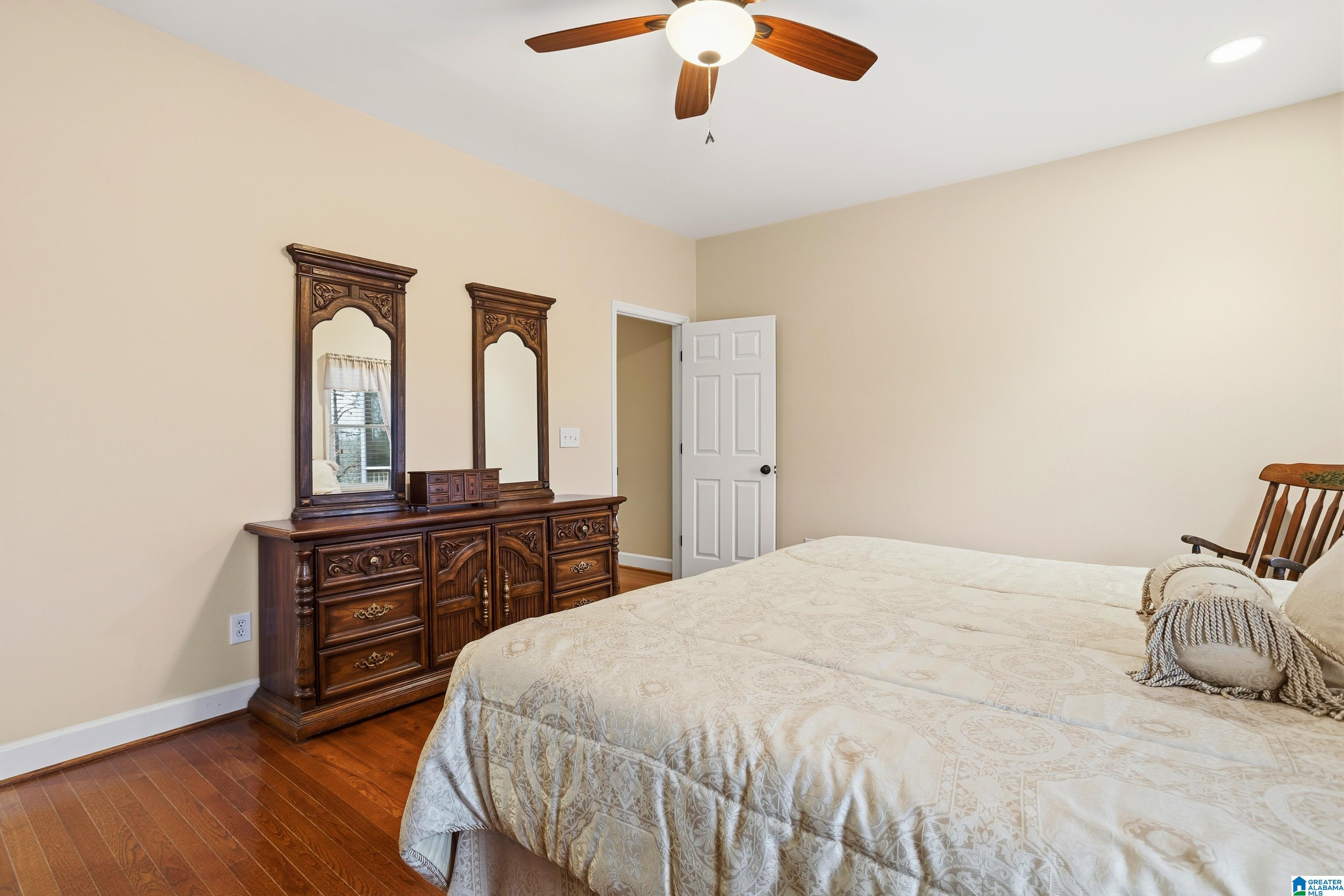 546 Kennedy Road Gardendale, AL 35071 - Photo 18 of 59