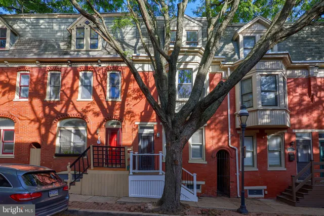 $1,795 | 327 East Locust Street, York, PA 17403