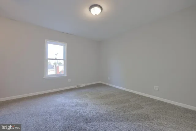 $1,795 | 327 East Locust Street, York, PA 17403