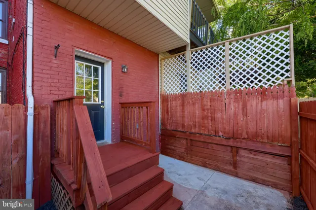 $1,795 | 327 East Locust Street, York, PA 17403