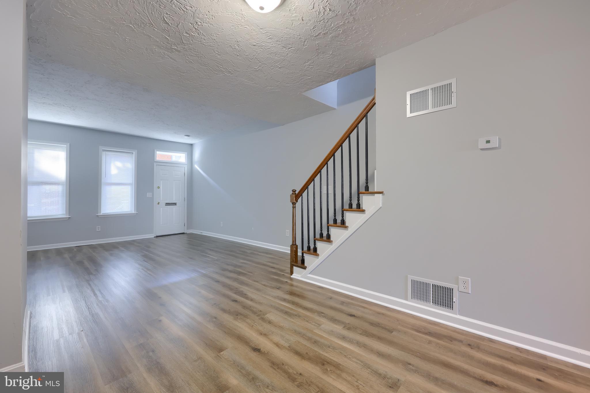 327 East Locust Street York, PA 17403 - Photo 6 of 15