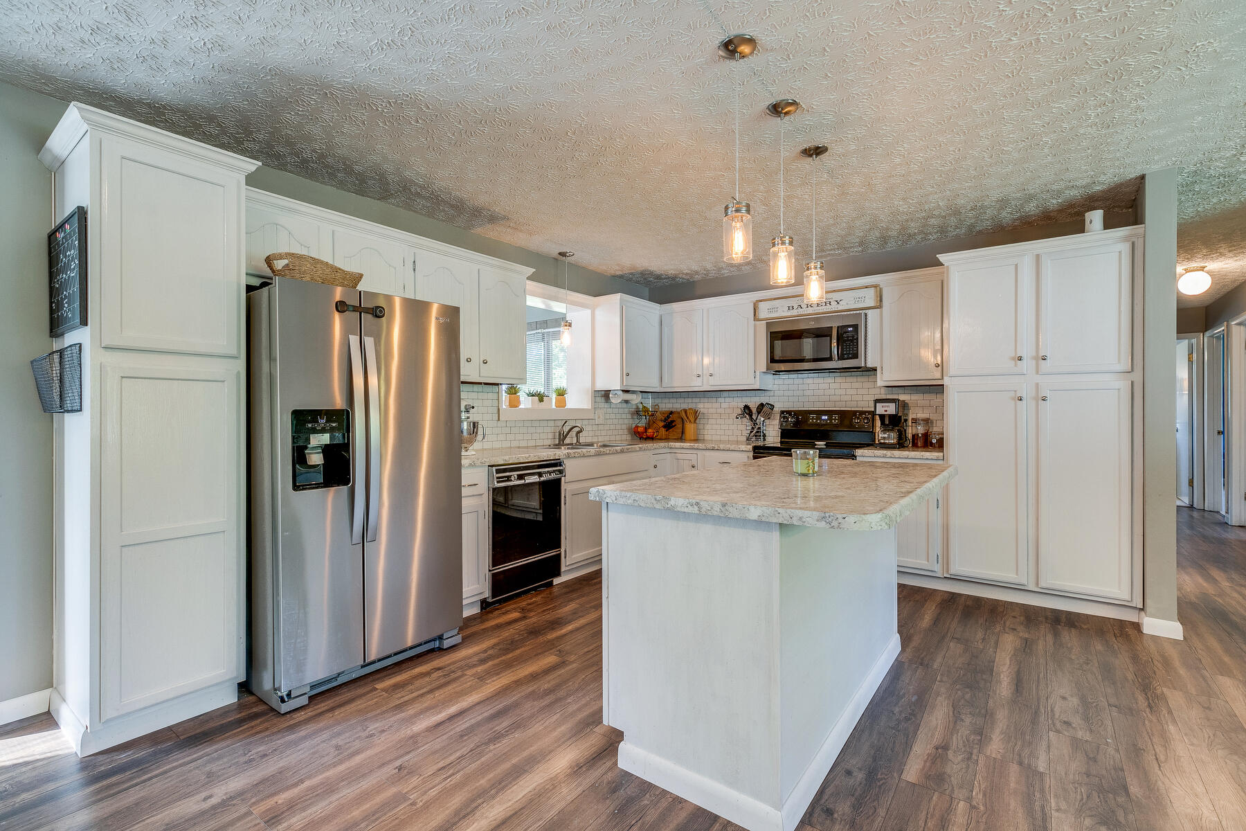 416 Montezuma Road Kingsport, TN 37664 - Photo 12 of 39 012