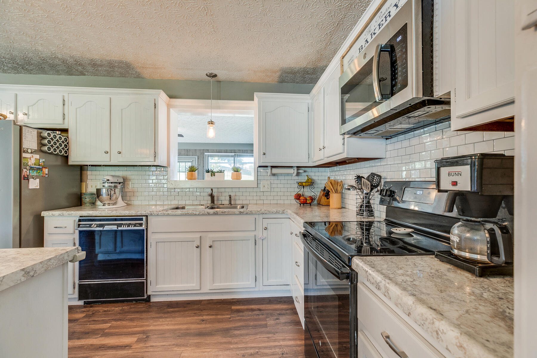 416 Montezuma Road Kingsport, TN 37664 - Photo 14 of 39 014