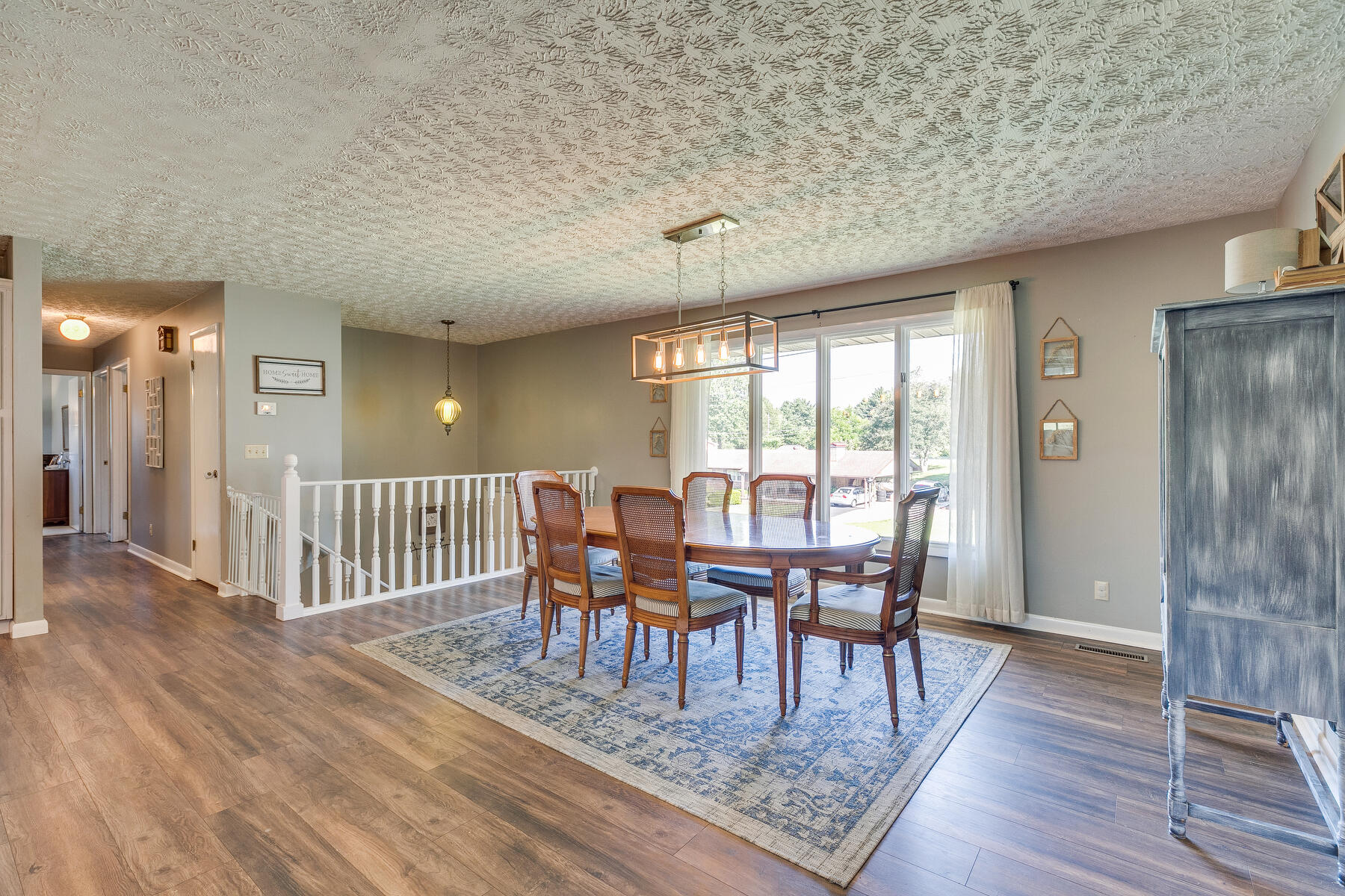416 Montezuma Road Kingsport, TN 37664 - Photo 8 of 39 008