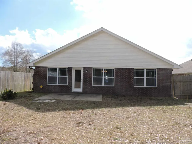 $1,750 | 3971 Sunny Manor Circle, Milton, FL 32583