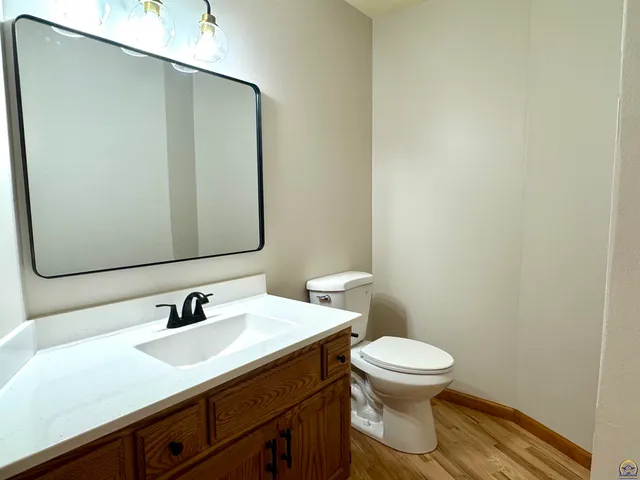 $375,000 | 4313 Southwest Stone Avenue, Topeka, KS 66610