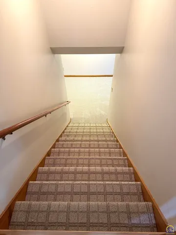 $375,000 | 4313 Southwest Stone Avenue, Topeka, KS 66610