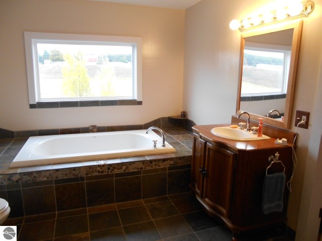 7850 Cedar Run Road Traverse City, MI 49684 - Photo 19 of 52 1777991-18.JPG