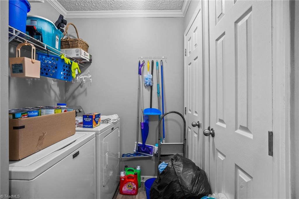 1792 Hill Road Lexington, NC 27292 - Photo 27 of 48 Laundry room off of hallway.