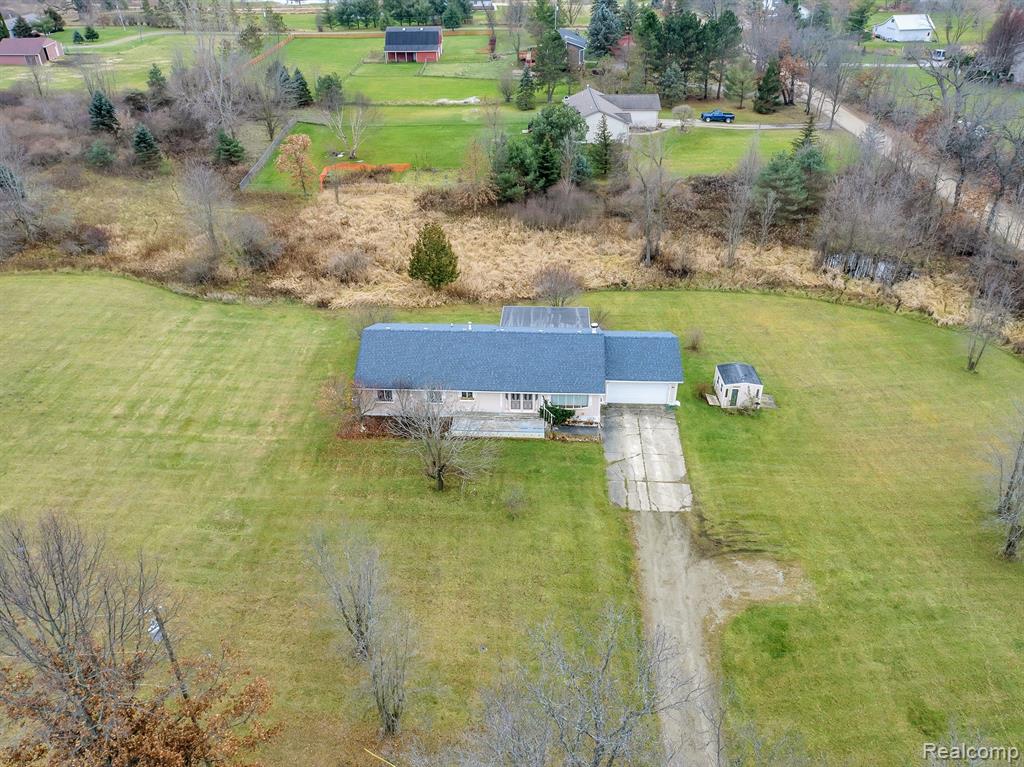 4475 County Line Road Ortonville, MI 48462 - Photo 17 of 20