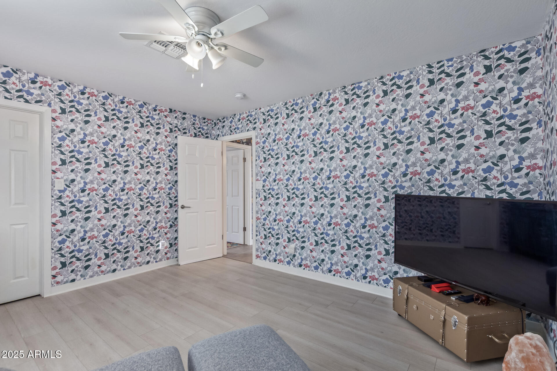 313 West Utopia Road Phoenix, AZ 85027 - Photo 17 of 59 23-Utopia