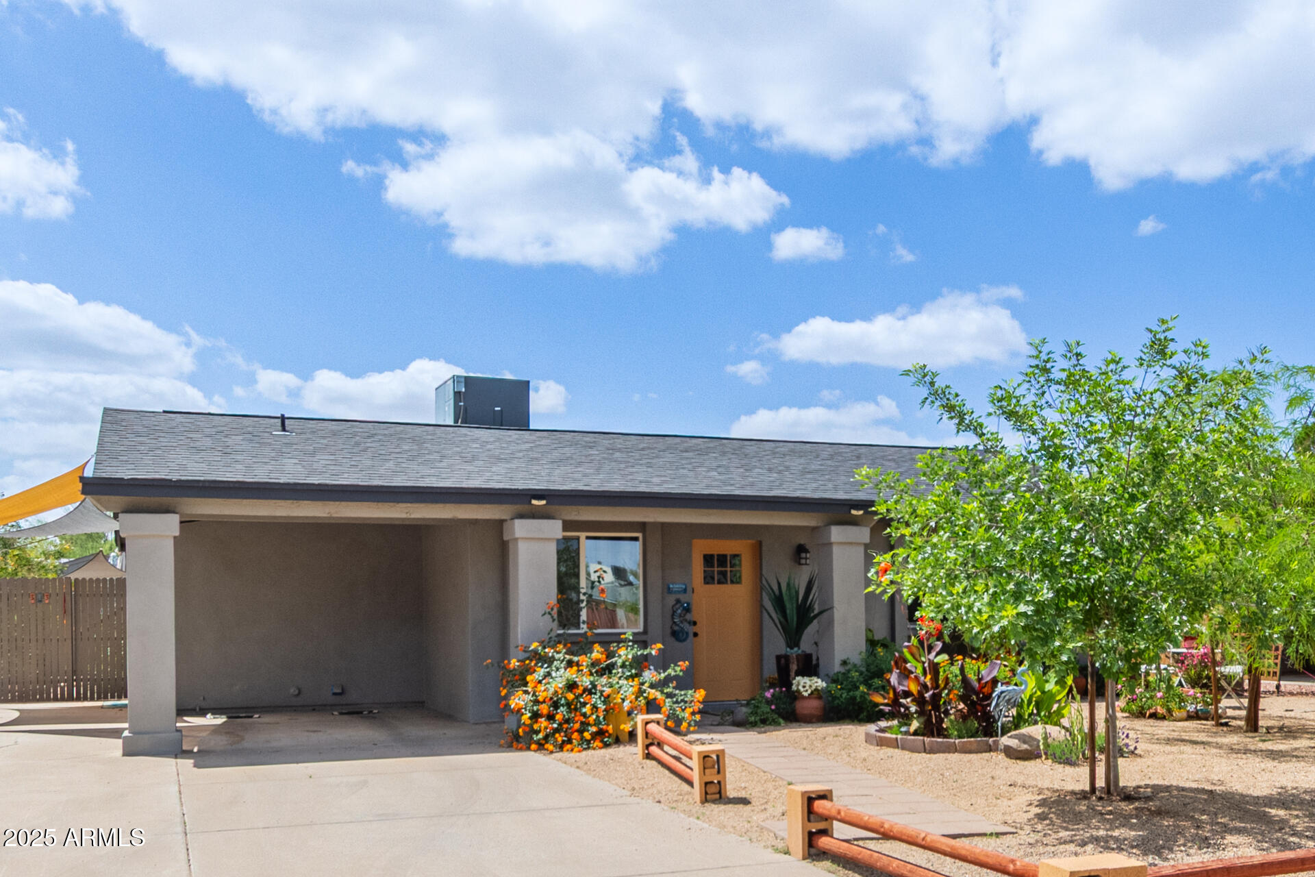 313 West Utopia Road Phoenix, AZ 85027 - Photo 31 of 59 a front view of a house