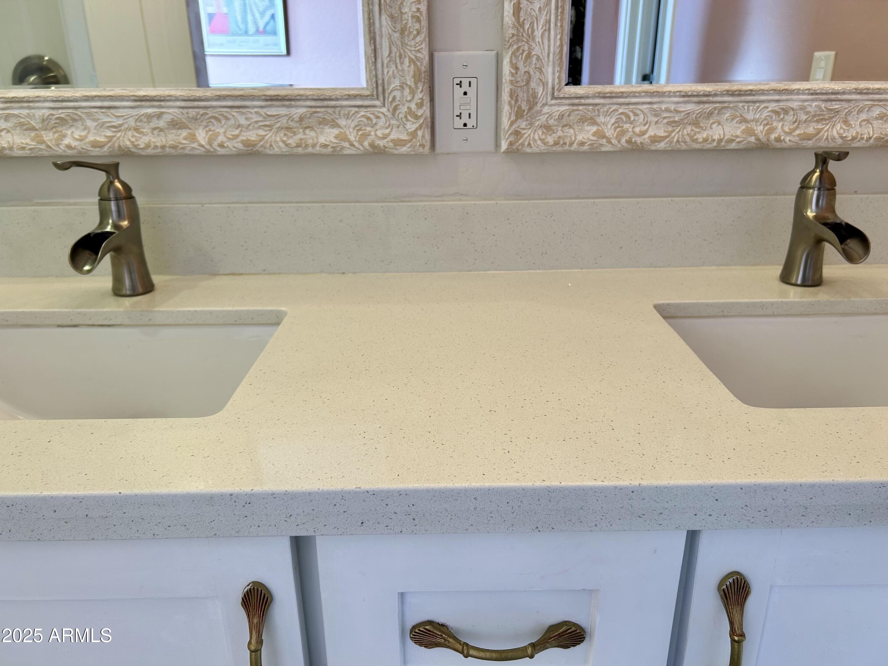 313 West Utopia Road Phoenix, AZ 85027 - Photo 55 of 59 a bathroom with a sink