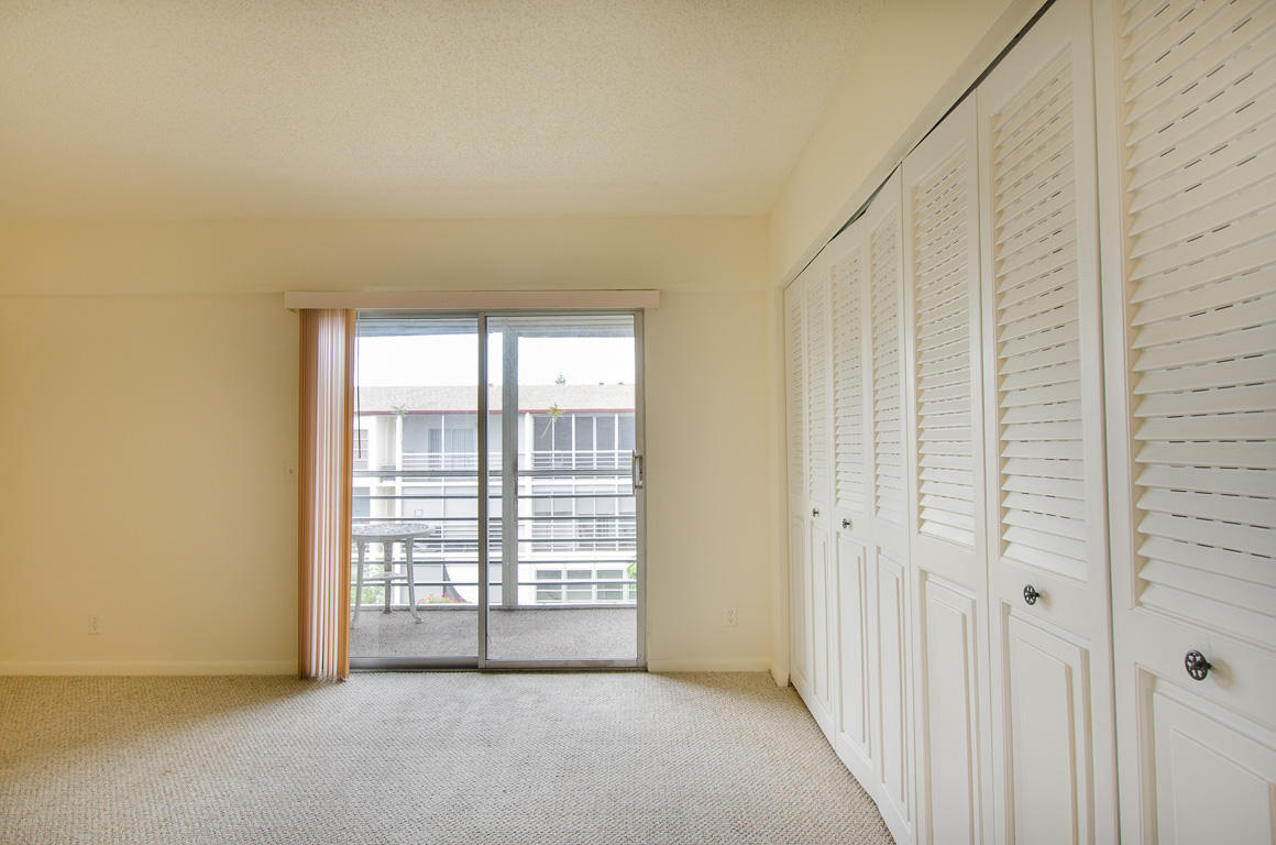 83 Fanshaw B Boca Raton, FL 33434 - Photo 15 of 36 Master Bedroom