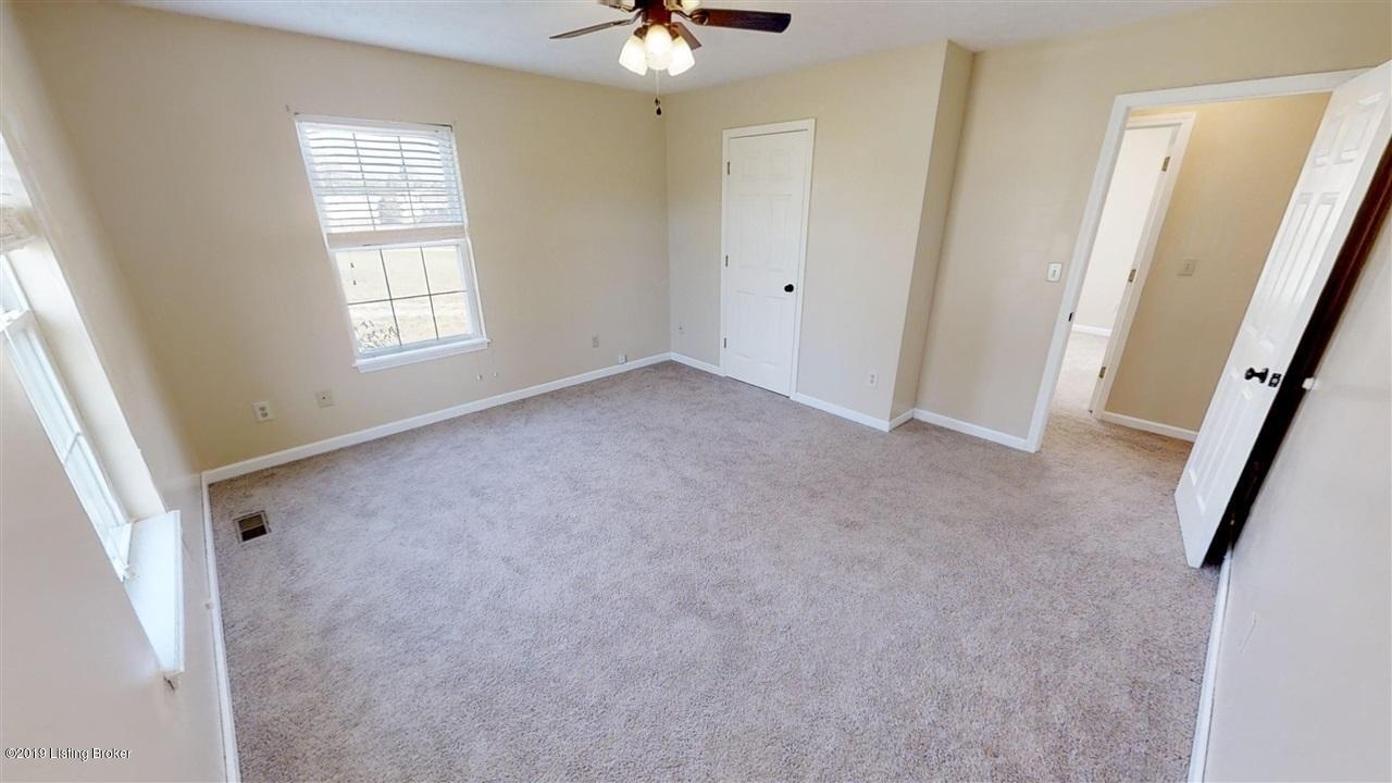 263 Community Park Road Vine Grove, KY 40175 - Photo 15 of 36 full-10049862-24