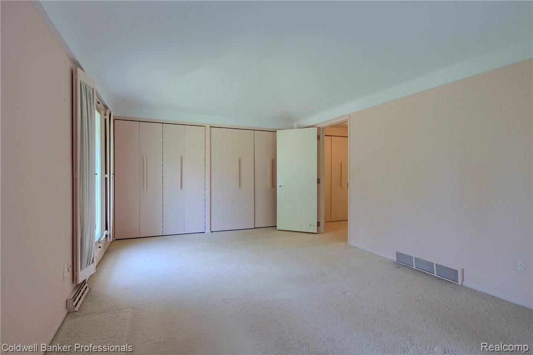 18878 Hannan Road New Boston, MI 48164 - Photo 22 of 42 022-2nd_Bedroom_2nd_View.jpg