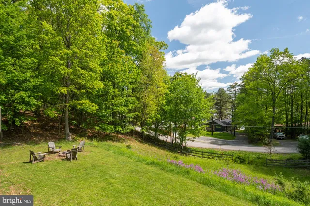 $1,100,000 | 127 Paradise Heights, Oakland, MD 21550