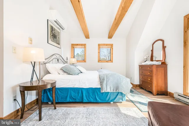 $1,100,000 | 127 Paradise Heights, Oakland, MD 21550