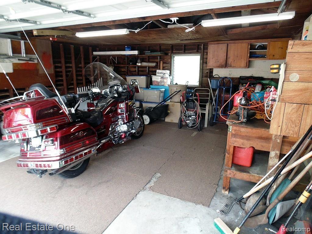 8043 Pardee Road Taylor, MI 48180 - Photo 23 of 27 DSC01011Pardee 8043 MLS.jpg