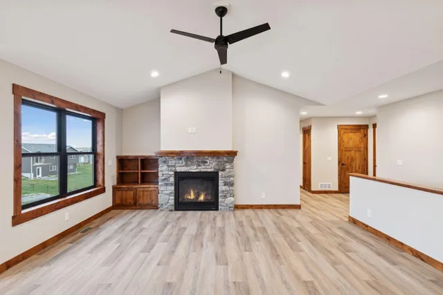 $419,900 | 437 Coyote Way, New Richmond, WI 54017