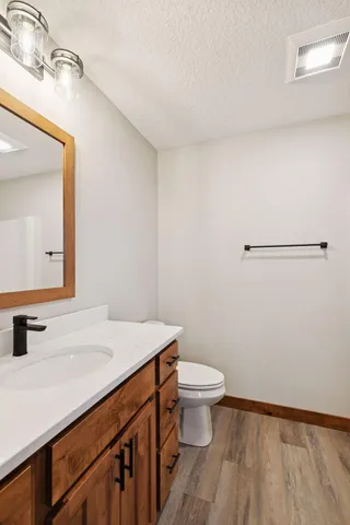 $419,900 | 437 Coyote Way, New Richmond, WI 54017