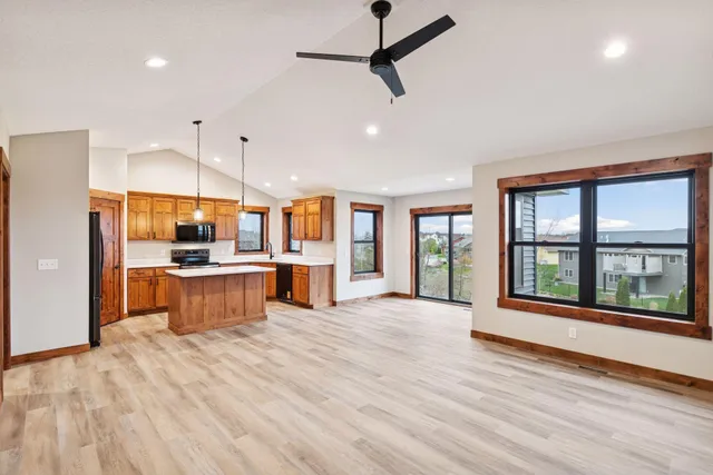 $419,900 | 437 Coyote Way, New Richmond, WI 54017