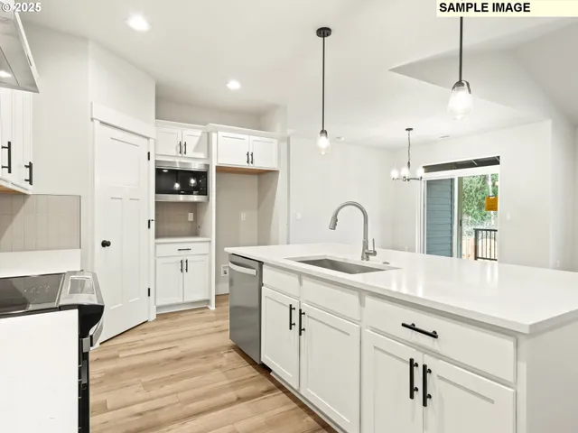 $619,900 | 3329 Northeast Justus Avenue, Unit 74, Estacada, OR 97023