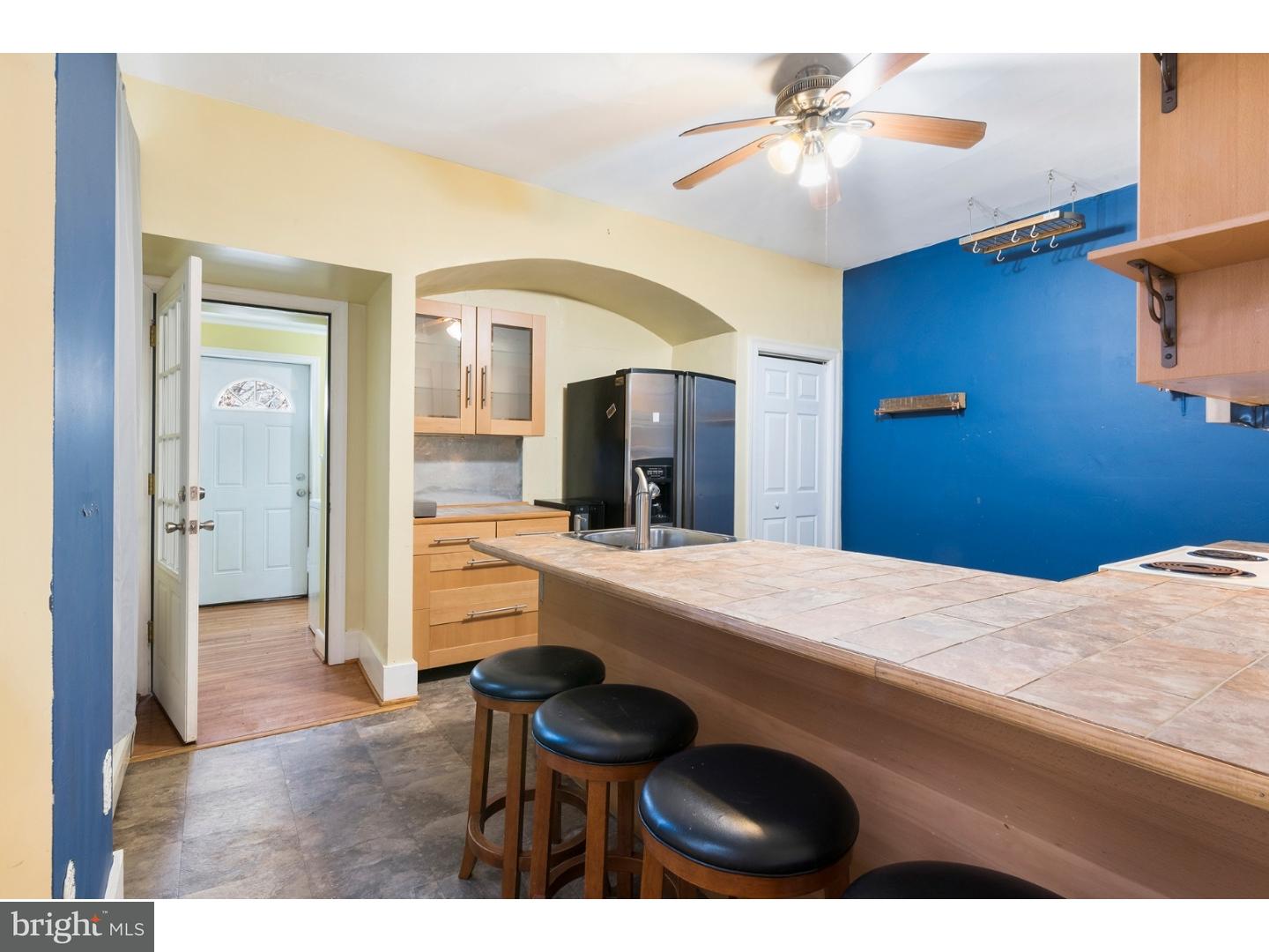 538 Righter Street Philadelphia, PA 19128 - Photo 8 of 23 Kitchen