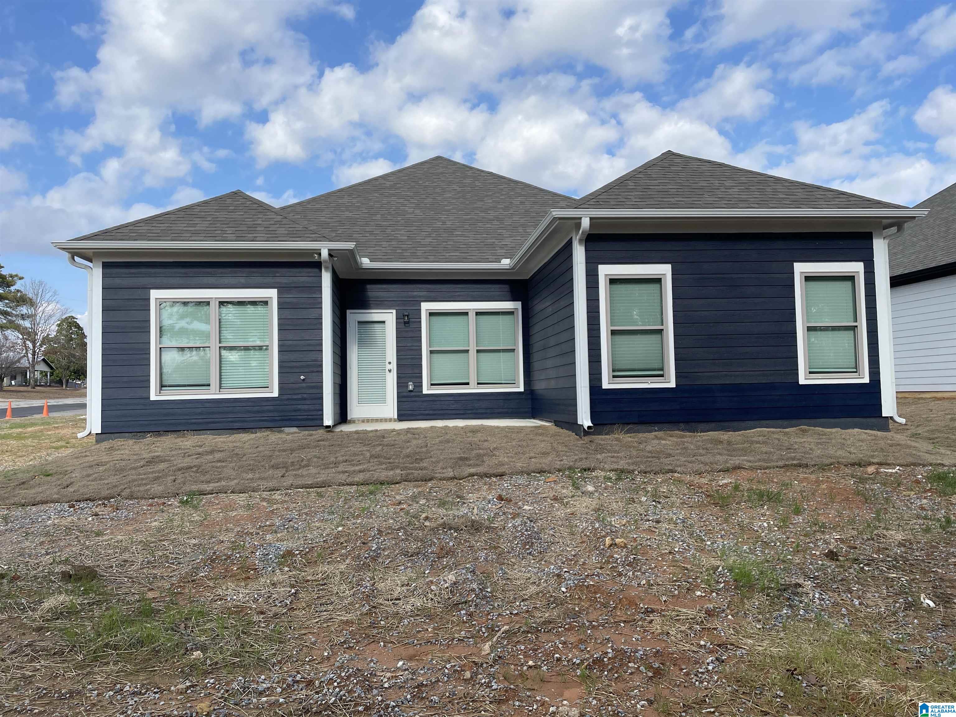 10 Avalon Way Clanton, AL 35045 - Photo 2 of 2