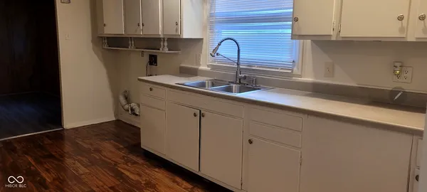 $1,500 | 10139 Chris Drive, Indianapolis, IN 46229