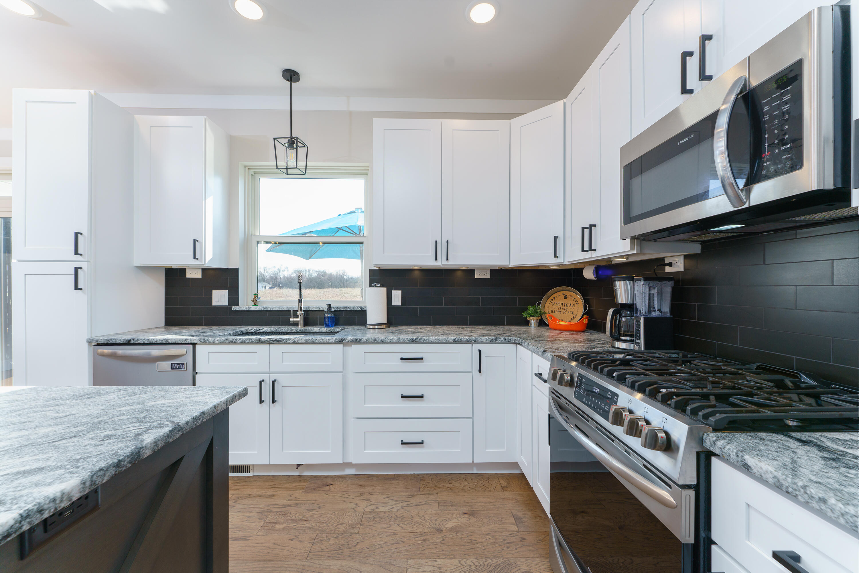 2015 Pierce Road Chelsea, MI 48118 - Photo 11 of 51 DSC09378