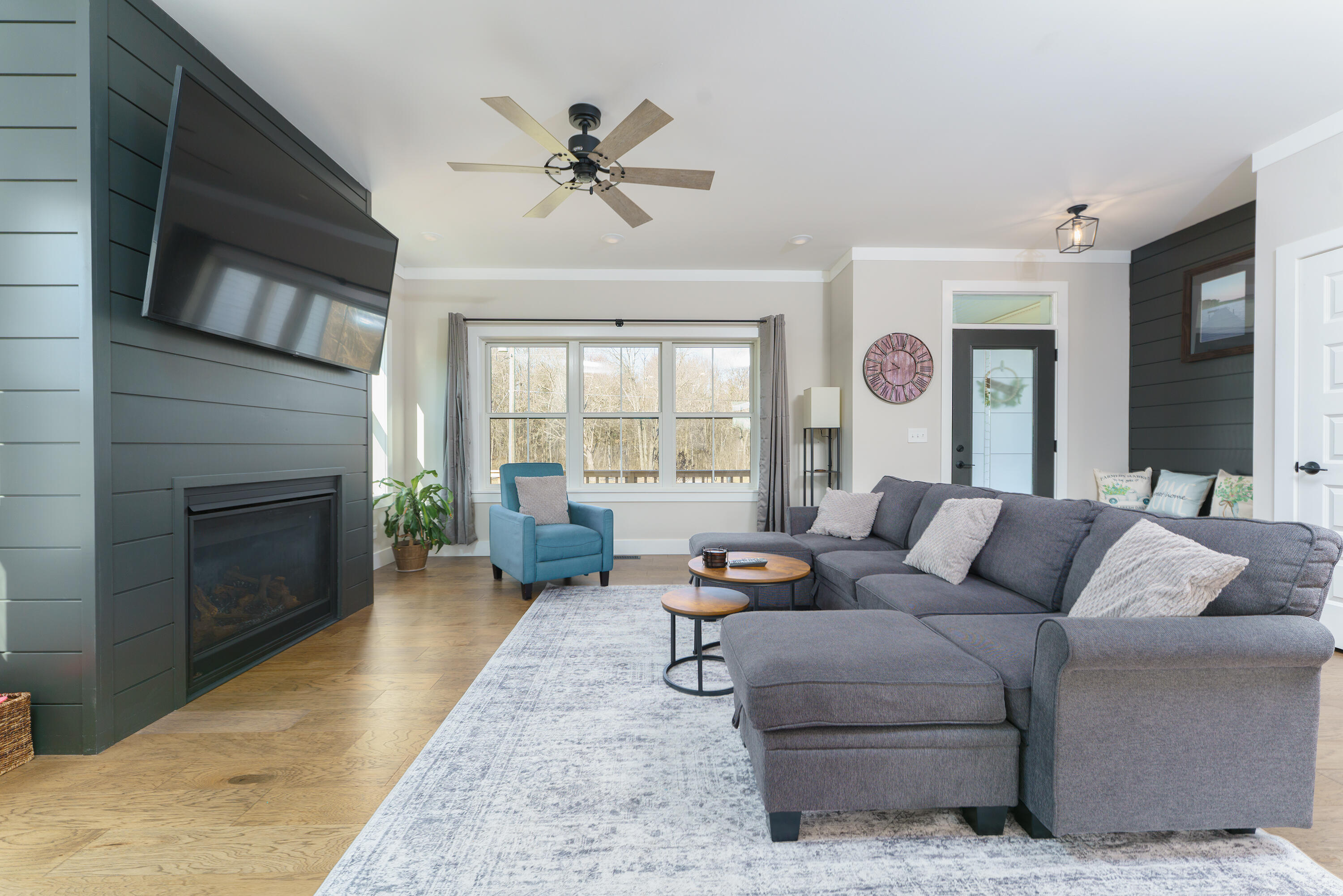 2015 Pierce Road Chelsea, MI 48118 - Photo 8 of 51 DSC09361