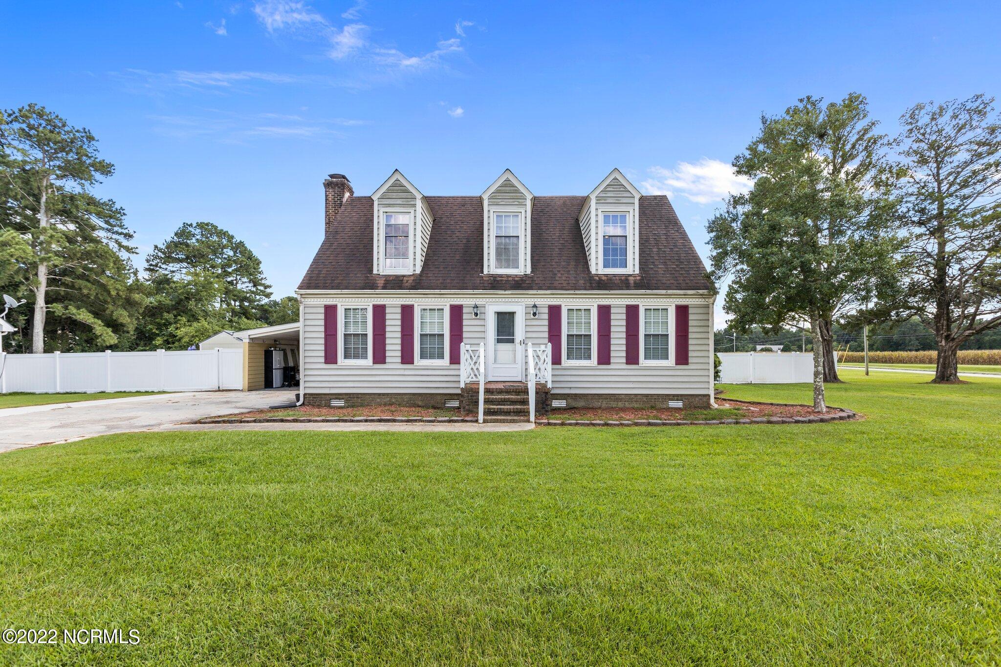 101 Marsh Road Washington, NC 27889 - Photo 2 of 41 2-web-or-mls-IMGL5357