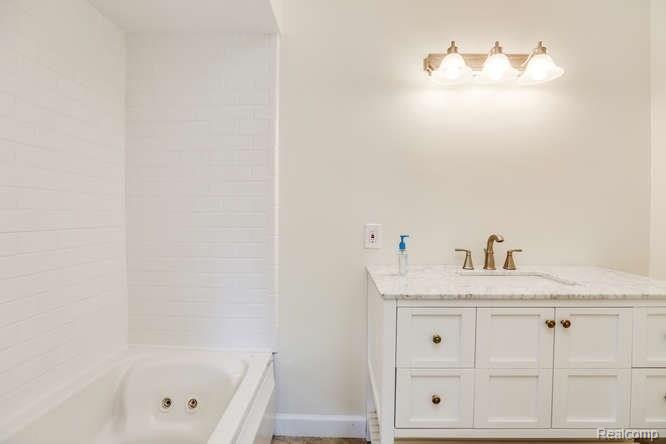 4448 Squirrel Road Bloomfield Hills, MI 48304 - Photo 25 of 26 thib14.jpg