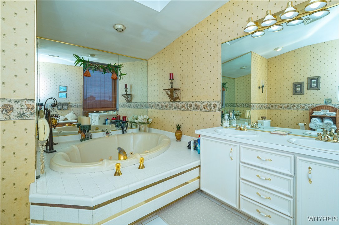 335 Maple Road Amherst, NY 14221 - Photo 34 of 47