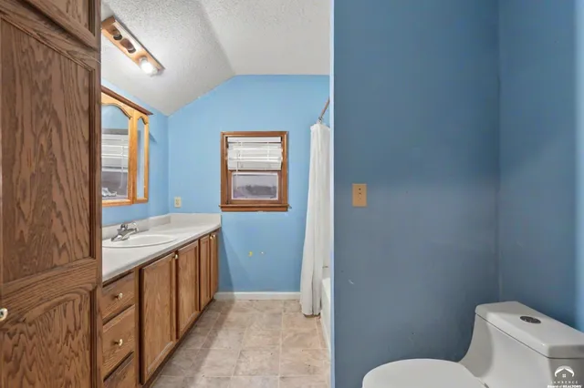 $299,900 | 107 East Hale Street, Spring Hill, KS 66083