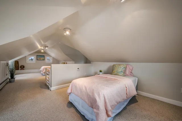 $2,285,000 | 223 Giants Neck Road, East Lyme, CT 06357