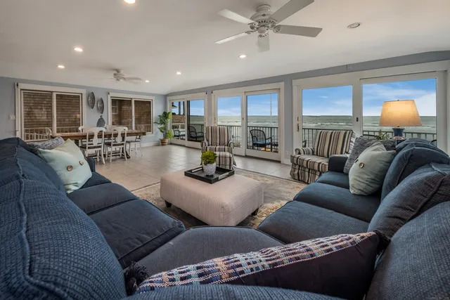 $2,285,000 | 223 Giants Neck Road, East Lyme, CT 06357