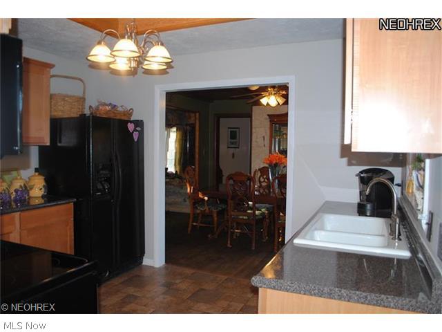 7930 Townline Road Windsor, OH 44099 - Photo 17 of 24
