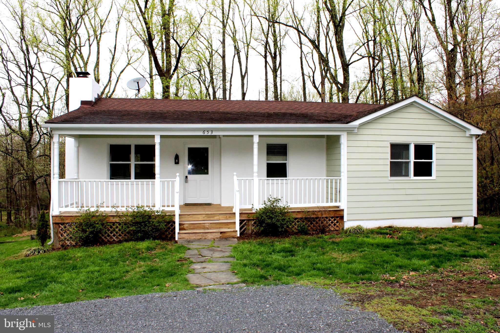 653 Pine Grove Road Bluemont, VA 20135 - Photo 2 of 30