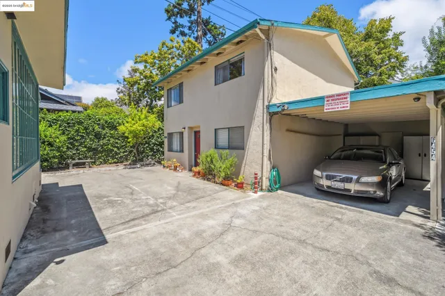 $1,995,000 | 6456 Hillegass Avenue, Oakland, CA 94618