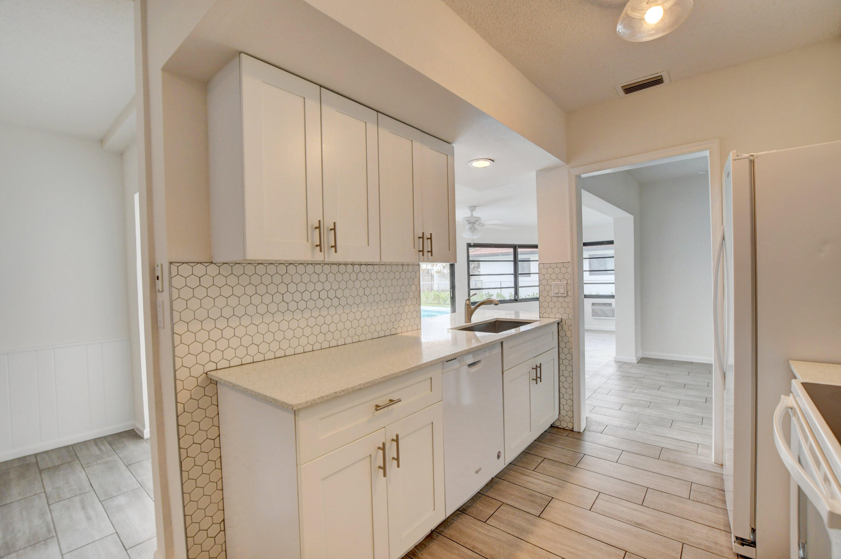 1333 Southwest 13th Place Boca Raton, FL 33486 - Photo 12 of 36 Kitchen