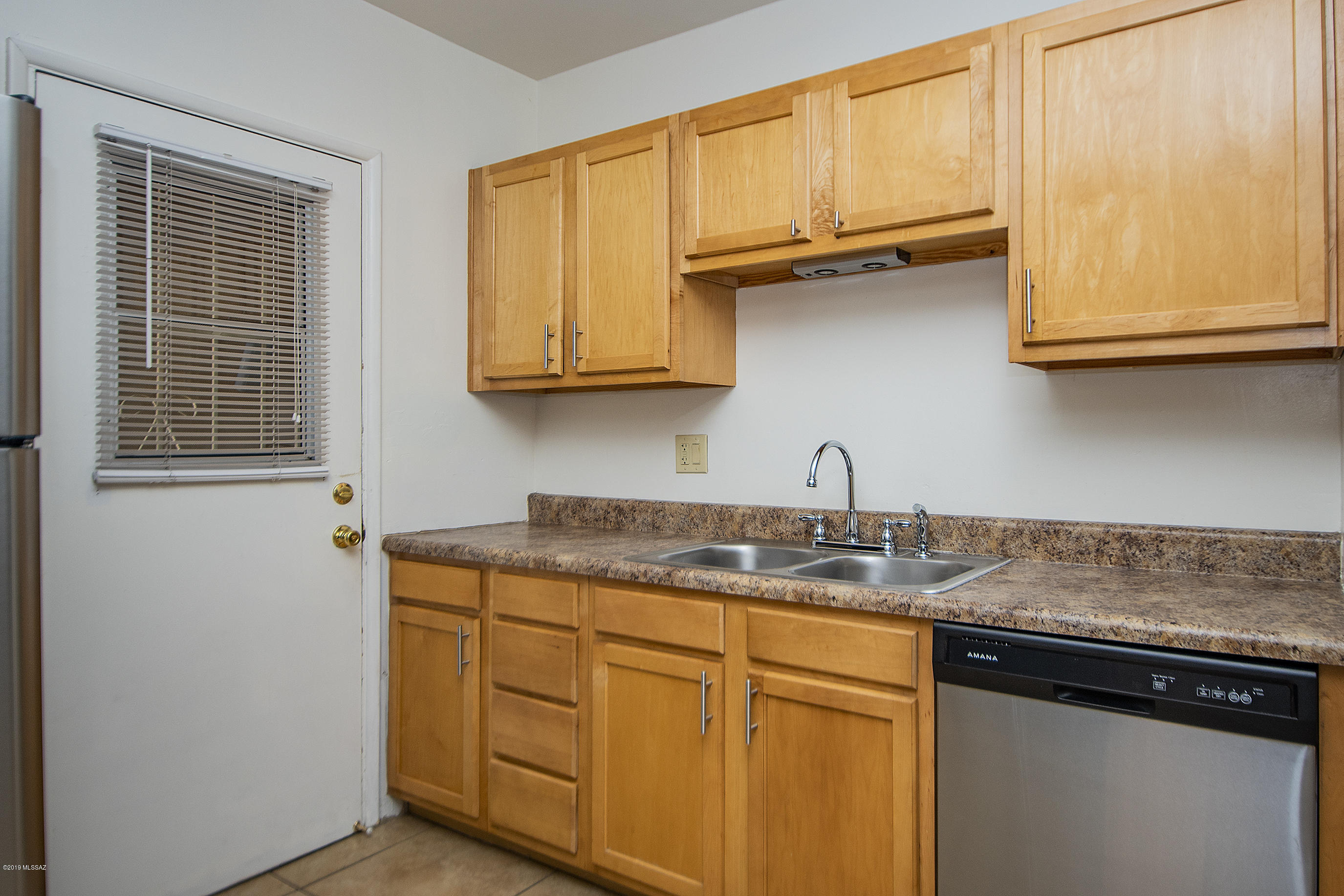 1714 East Grant Road Tucson, AZ 85719 - Photo 6 of 19