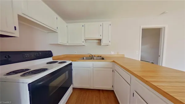 $895 | 1653 Dane Street, Greensboro, NC 27405