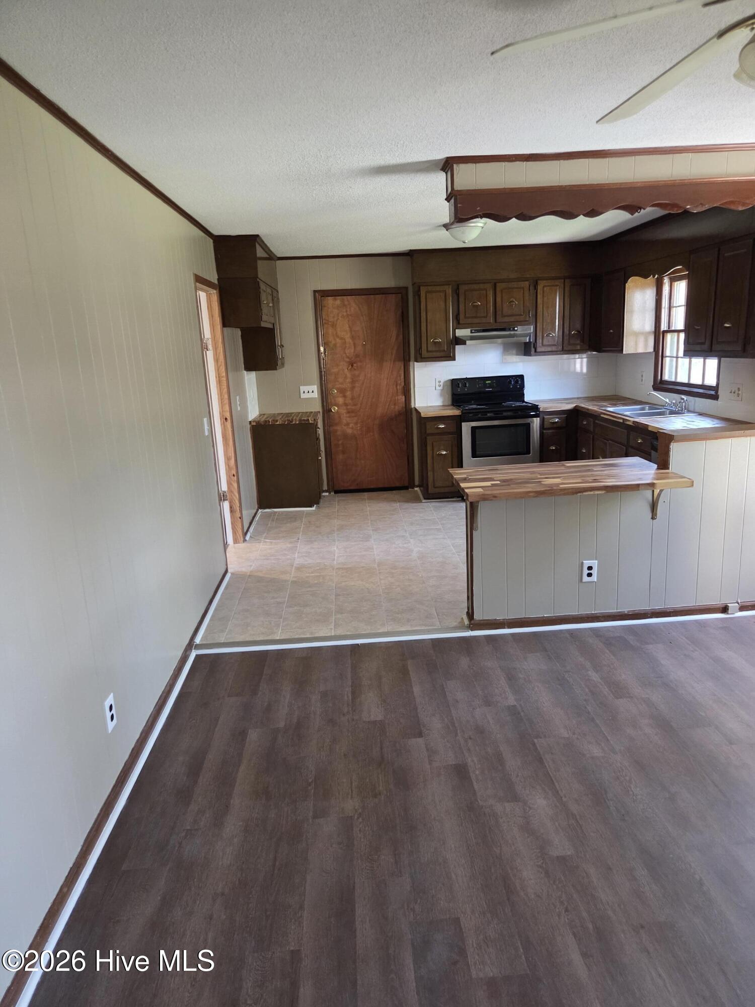 802 Eagle Road Kinston, NC 28501 - Photo 3 of 14 20260314_152024